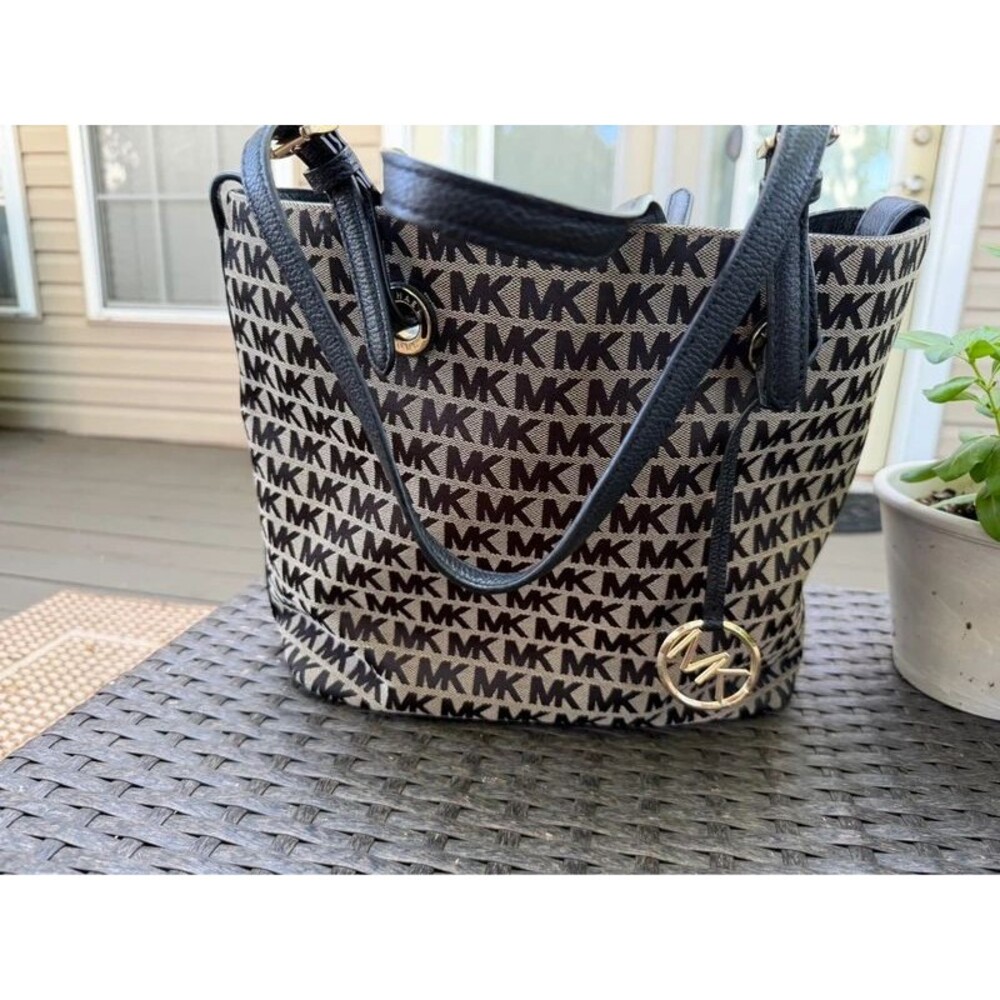 Michael Kors Signature Jacquard Tote Bag - Black & Beige